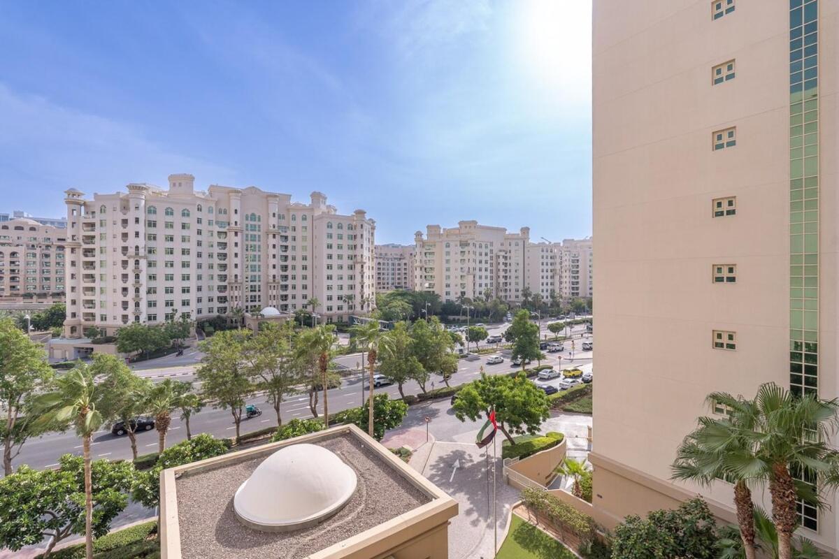 Apartment Elegant 3br Near In Palm Jumeirah Dubai